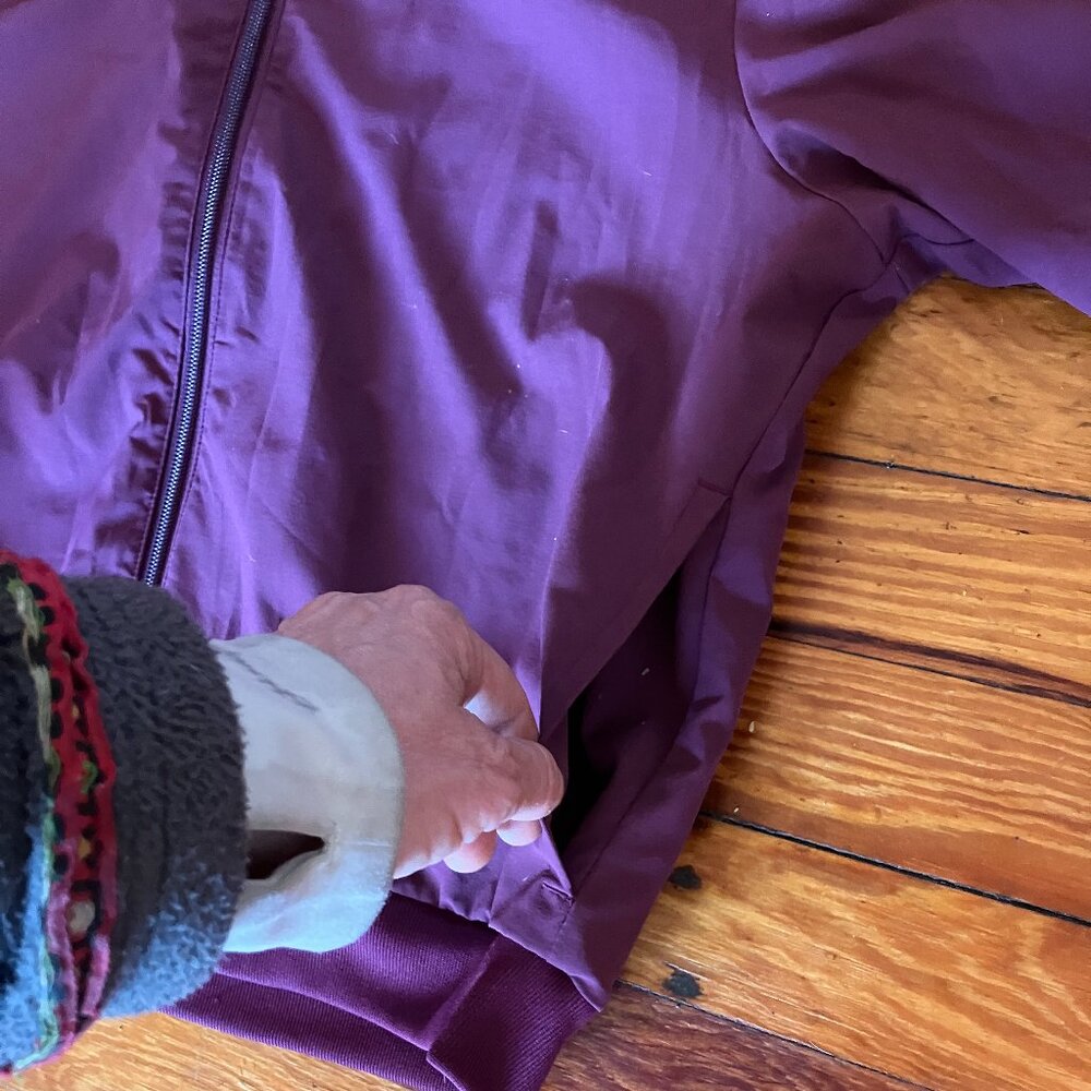 Skechers Performance Reversible Bomber Jacket - XS Purple / Print - Picture 6 of 11